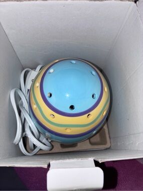 Scentsy Easter Egg Wax Warmer